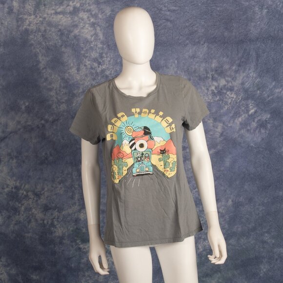 Nightmare Before Christmas Graphic Tee Dead Valley Sz L - Picture 1 of 4
